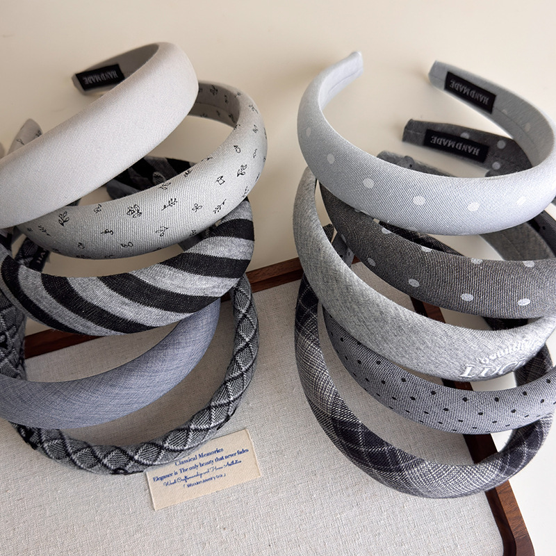 Women'S Winter Accessories Set - Yeni Retro Gri Serisi Bantlar Puantiyeli