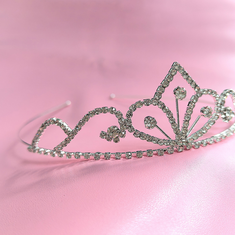 Gümüş Renkli Yapay Elmas Gelin - Queen Accessories incelemesi ve fiyatı