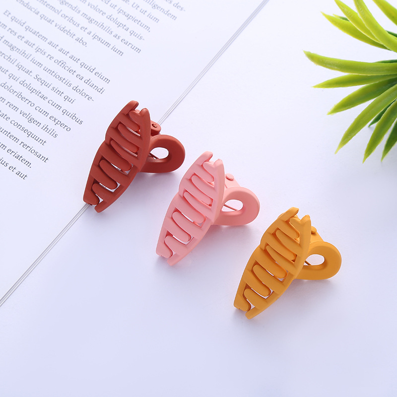 Yeni Moda Küçük 4.5 cm Buzlu B - Women Accessories In Wholesale incelemesi ve fiyatı