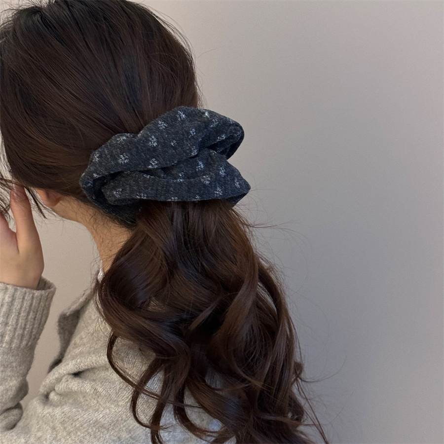 Kore çiçekli örme Scrunchies k - Women'S Winter Accessories Set incelemesi ve fiyatı
